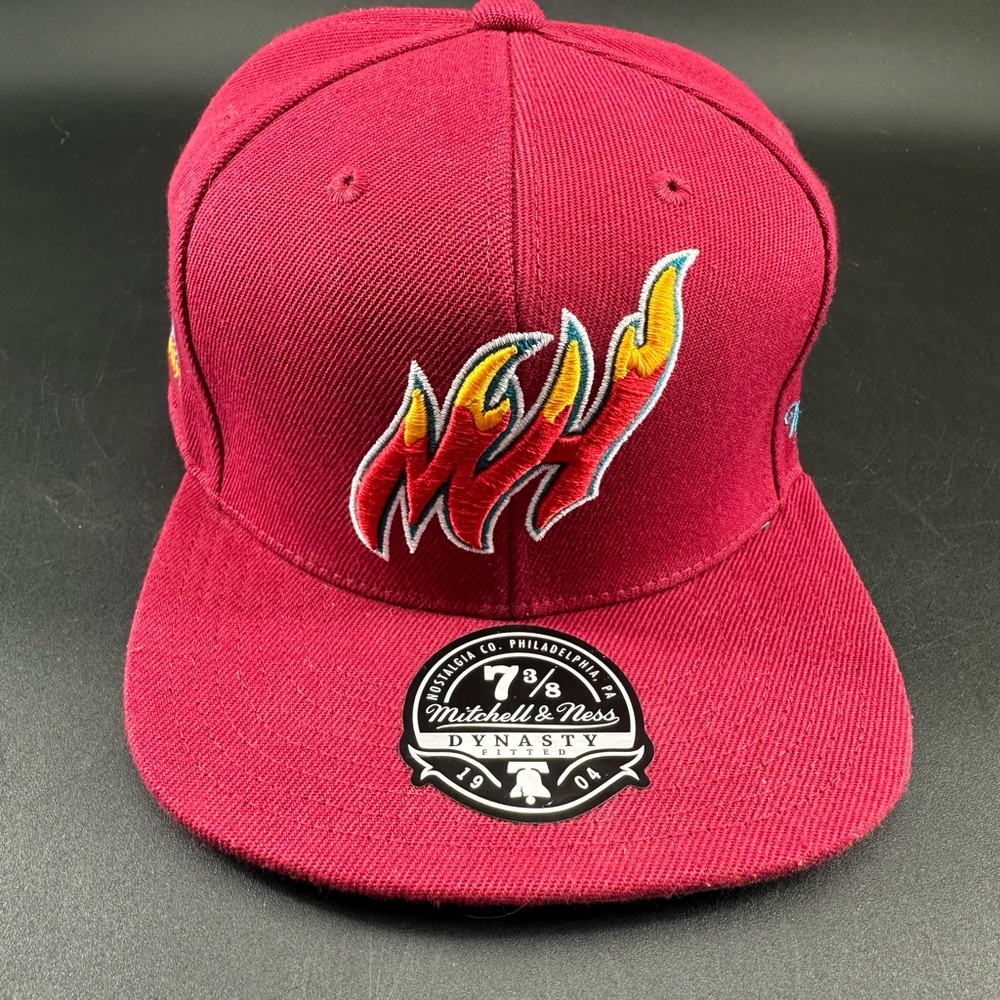 Mitchell & Ness Miami Heat 1990 All Star Weekend Patch 7 5/8 Fitted Hat Cap